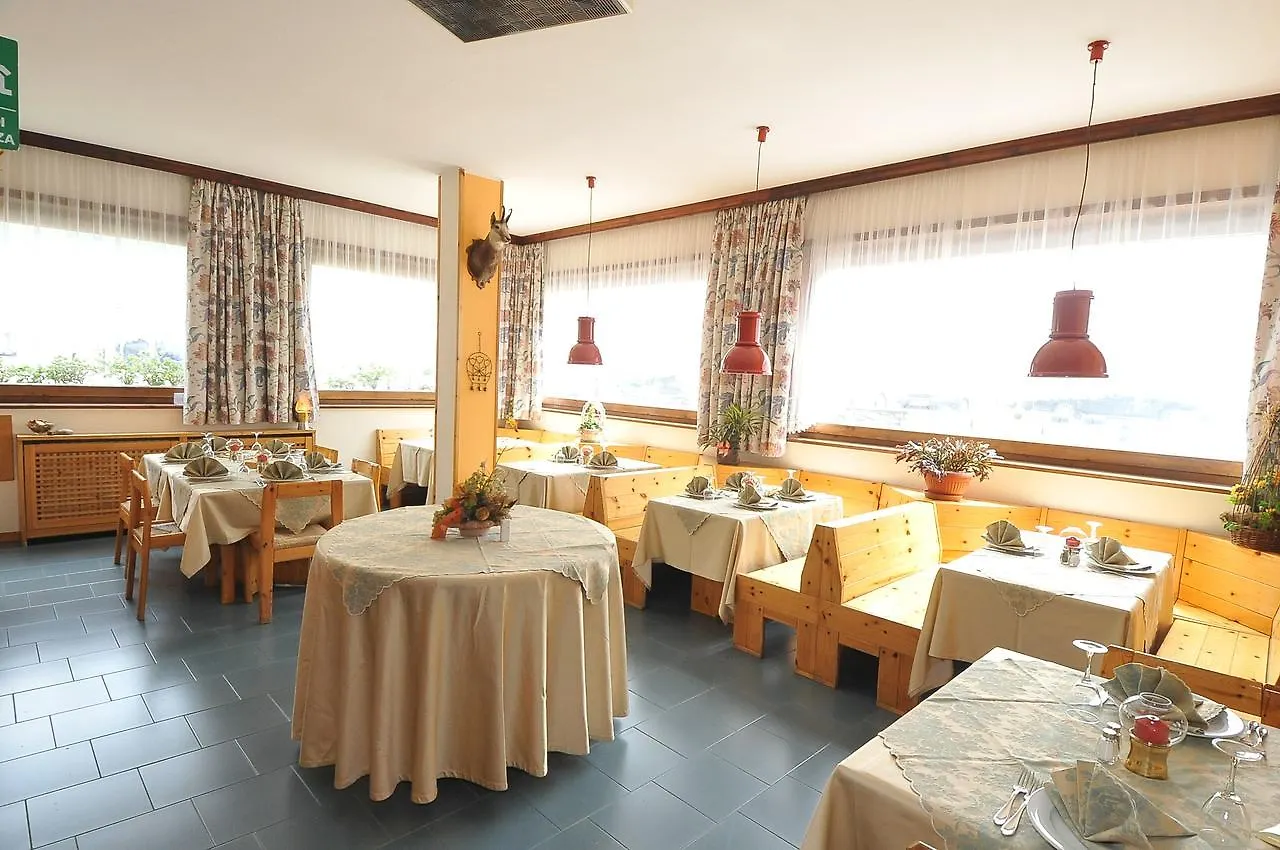 Hotel Croce Bianca Livigno Italy