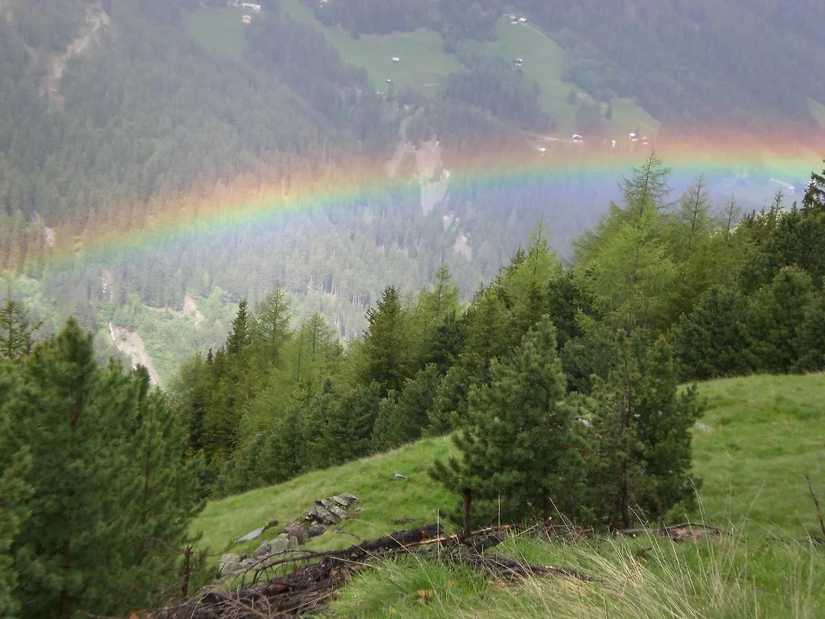 Hotel Croce Bianca Livigno 3*,